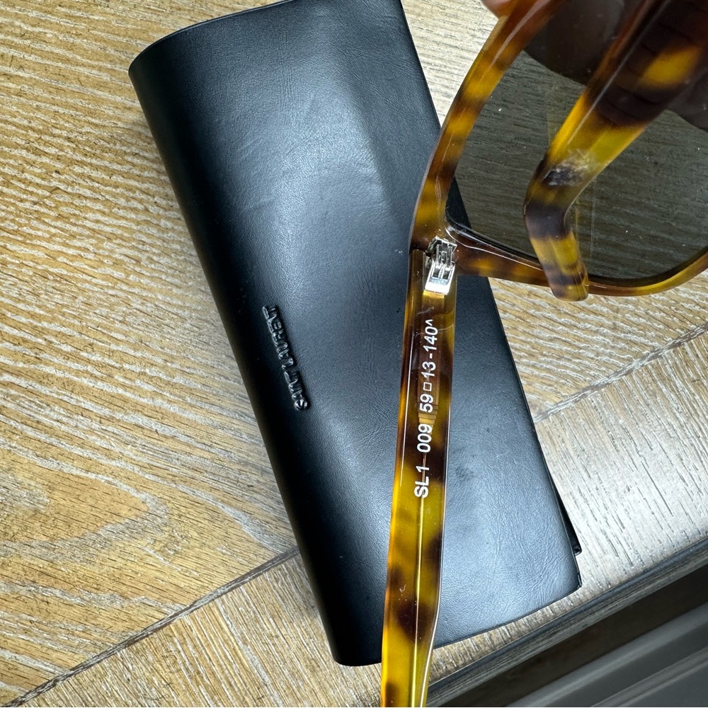 AUTHENTIC Saint Laurent Shades